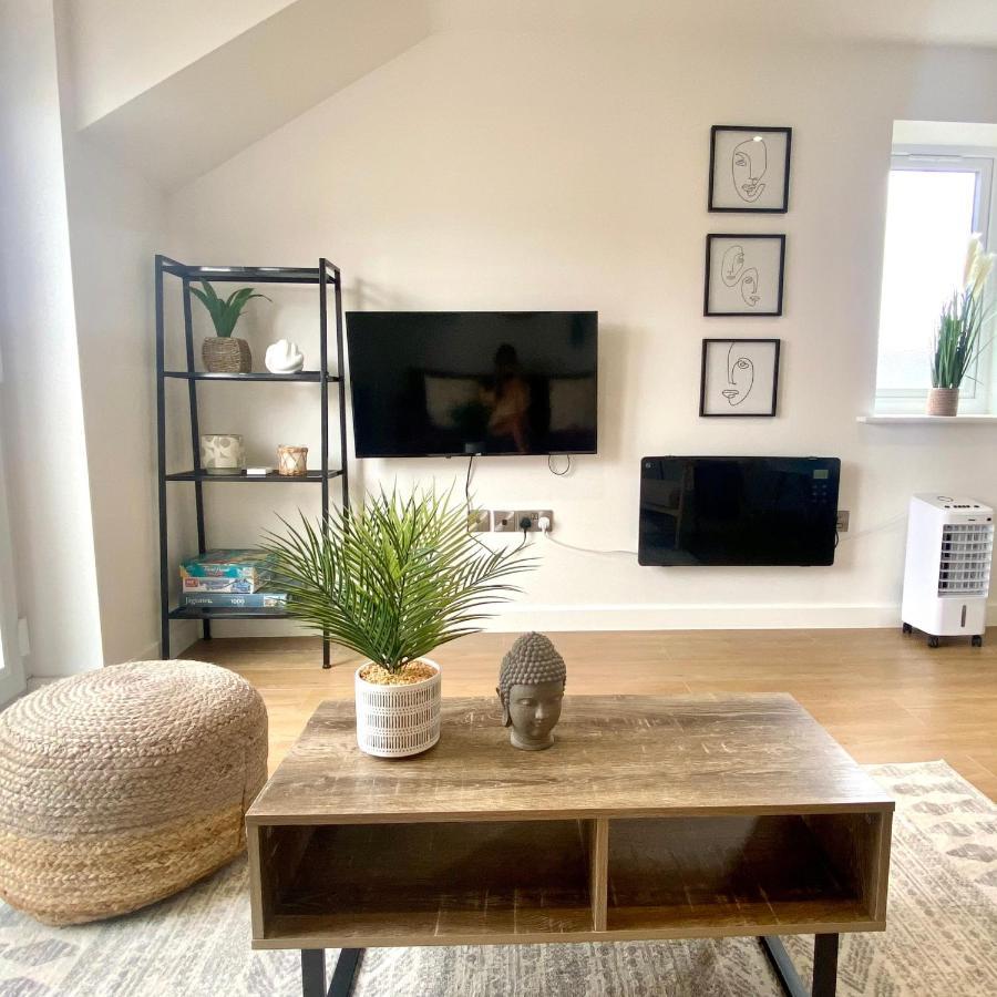 Modern 2 Bed Apartment/Free Parking/Near City/Self-Check In Handsworth Exteriér fotografie