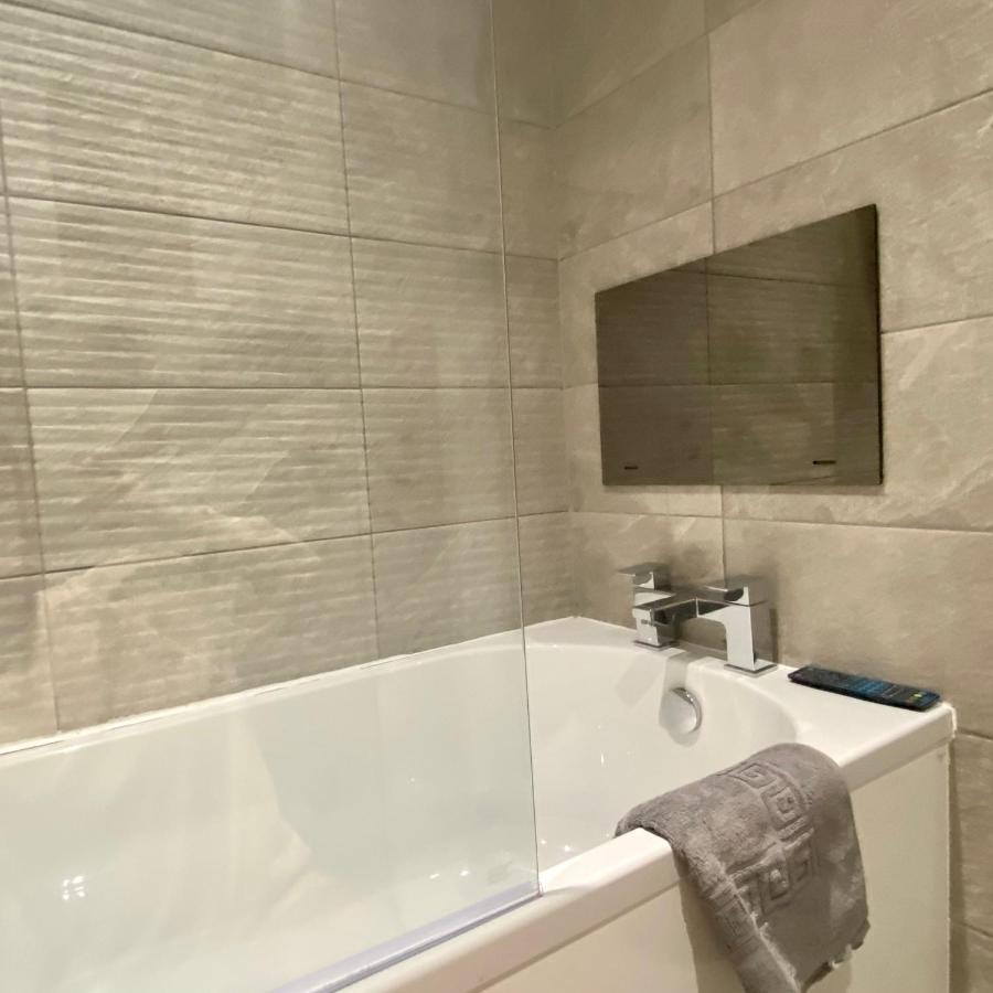 Modern 2 Bed Apartment/Free Parking/Near City/Self-Check In Handsworth Exteriér fotografie